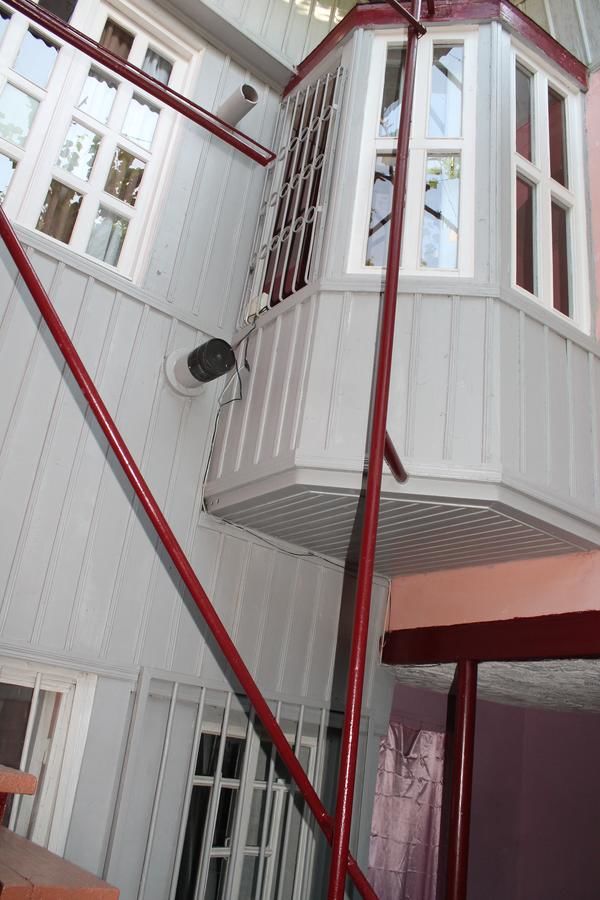 Хостелы Hostel Old City Sololaki Тбилиси-14